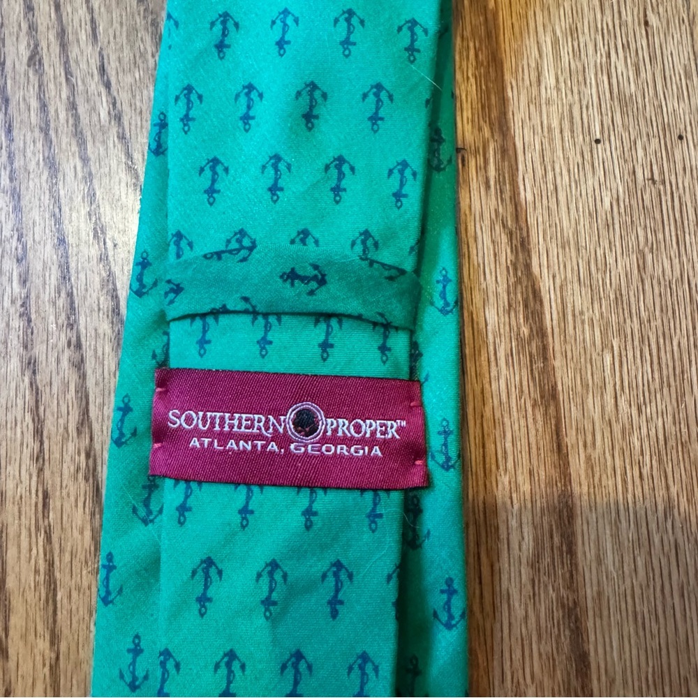 Southern Proper Green Nautical Anchor Tie ⚓️ - Picture 3 of 3